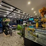 Leaf River Appart hôtel 4*