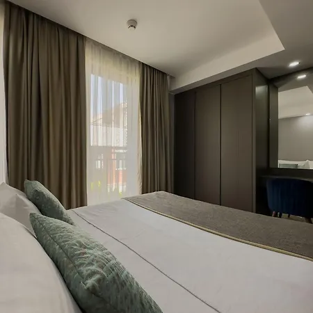 Leaf River Lägenhetshotell 3*