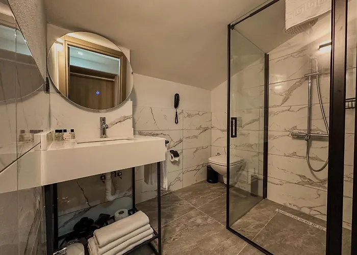 Leaf River Aparthotel