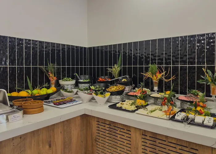 Aparthotel Leaf River 3*